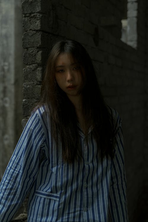 有关人, 垂直拍摄, 女人的免费素材图片