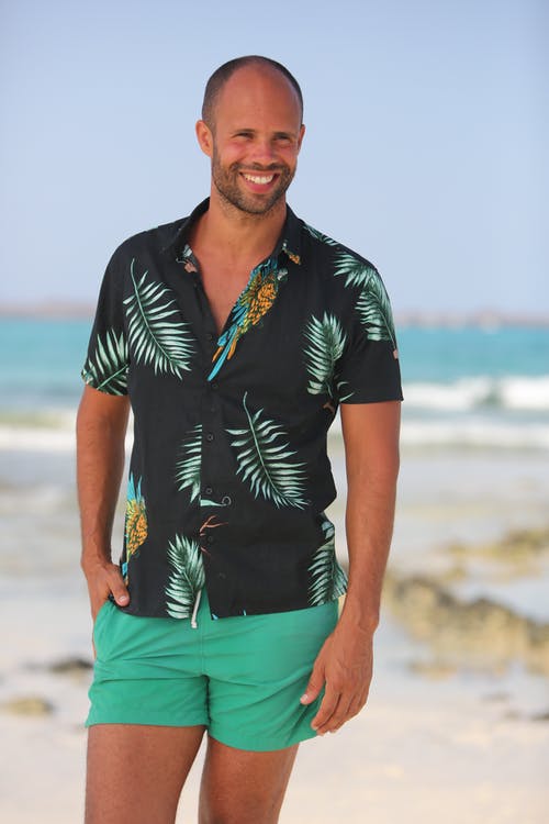 有关人, 垂直拍摄, 微笑的免费素材图片