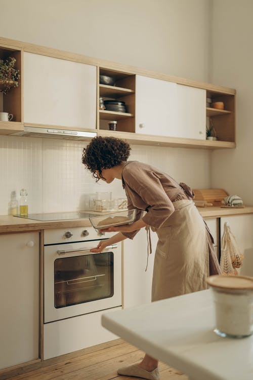 有关厨房背景, 在家, 在家做饭的免费素材图片