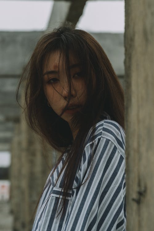 有关人, 垂直拍摄, 女人的免费素材图片