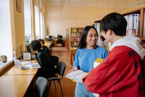 有关人, 图书馆, 大学的免费素材图片