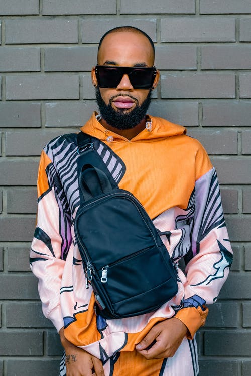 有关人, 垂直拍摄, 墨镜的免费素材图片