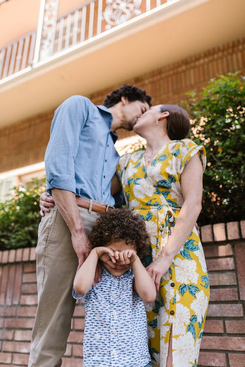 有关一对, 儿童, 垂直拍摄的免费素材图片