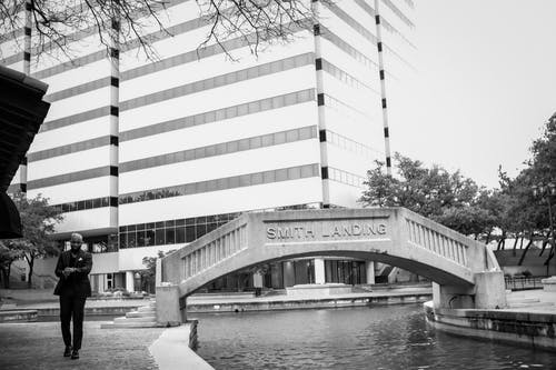 有关单色, 建造, 户外的免费素材图片