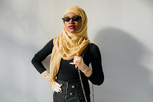 有关伊斯兰, 围巾, 墨镜的免费素材图片