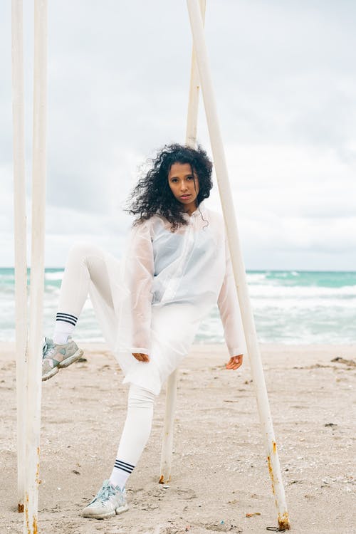 有关垂直拍摄, 女人, 户外的免费素材图片