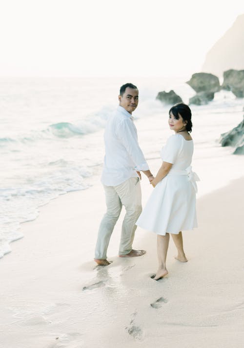 有关一對, 回頭看, 垂直拍摄的免费素材图片