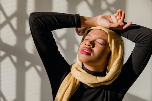 有关伊斯兰, 围巾, 女人的免费素材图片