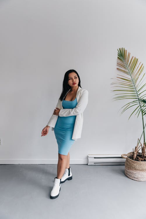 有关侧身看, 垂直拍摄, 小可爱的免费素材图片