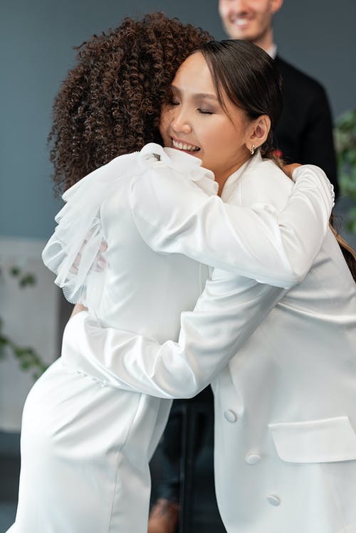 有关一对, 垂直拍摄, 微笑的免费素材图片