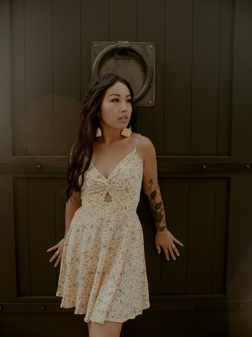 有关人, 垂直拍摄, 女人的免费素材图片