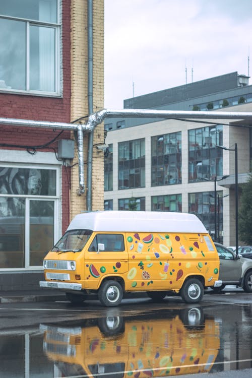 有关停, 反射, 垂直拍摄的免费素材图片