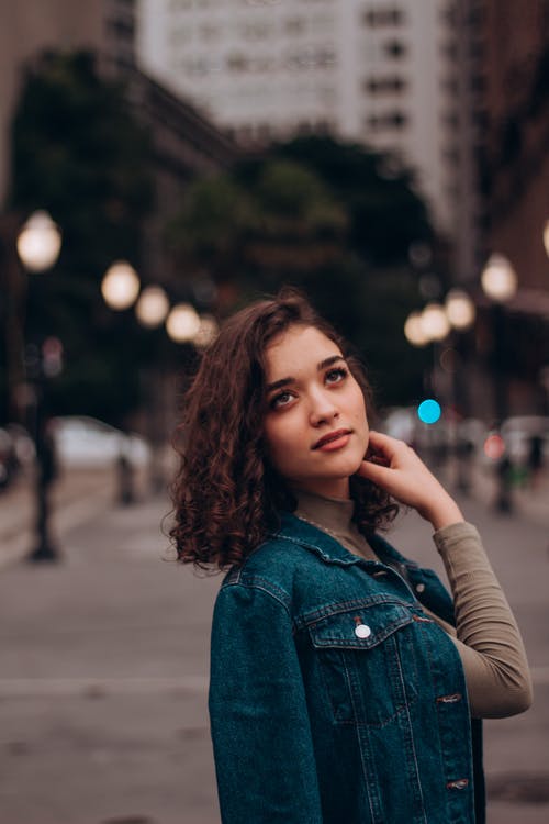 有关垂直拍摄, 女人, 户外的免费素材图片