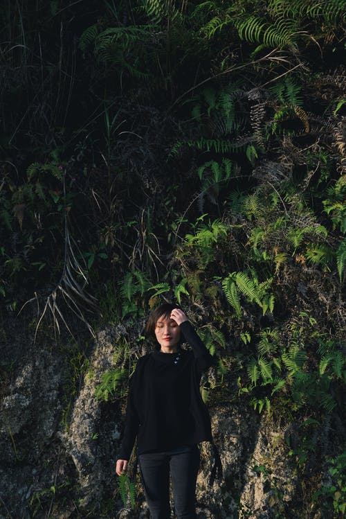 有关刷牙, 垂直拍摄, 女人的免费素材图片