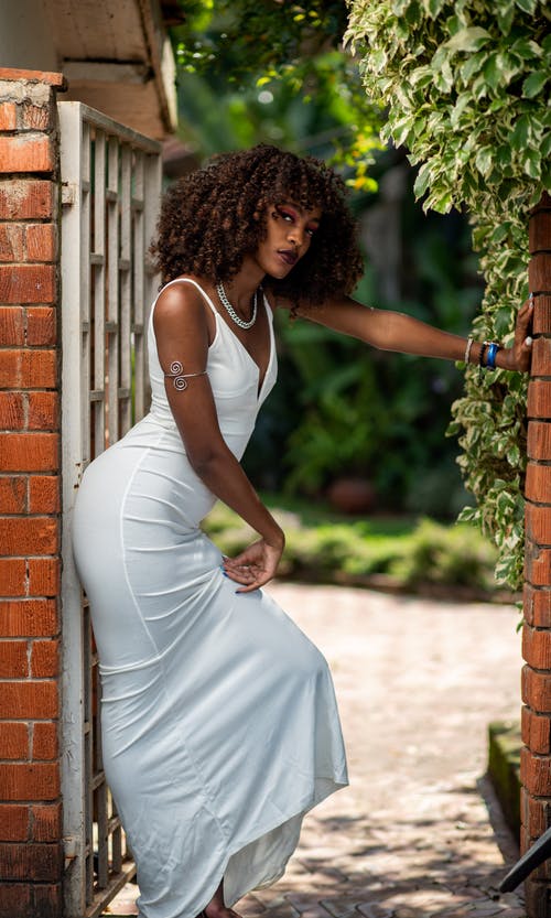 有关人, 垂直拍摄, 女人的免费素材图片