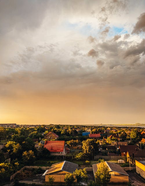 有关垂直拍摄, 城市, 多云的的免费素材图片