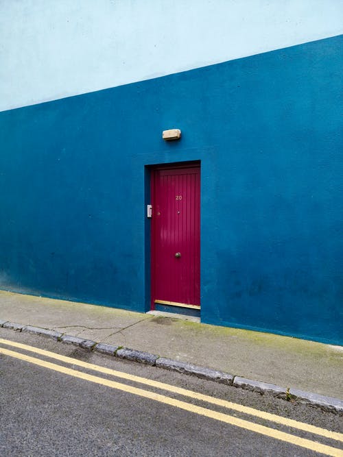 有关人行道, 前门, 垂直拍摄的免费素材图片