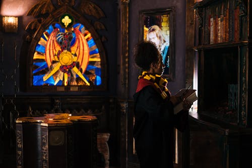 有关围巾, 学生, 巫师的免费素材图片