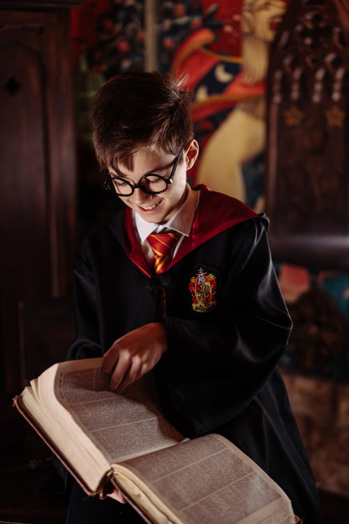 有关儿童, 年轻, 书的免费素材图片