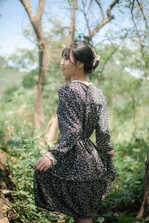 有关垂直拍摄, 女人, 户外的免费素材图片