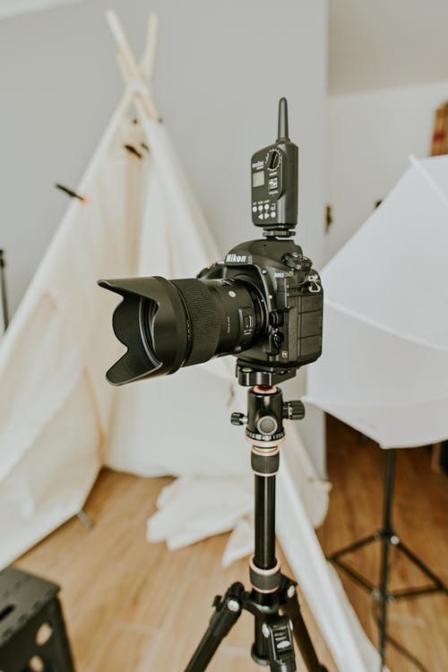 有关三脚架, 专业相机, 垂直拍摄的免费素材图片