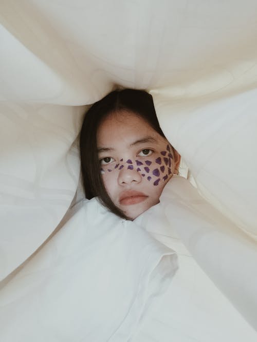 有关人, 垂直拍摄, 布料的免费素材图片