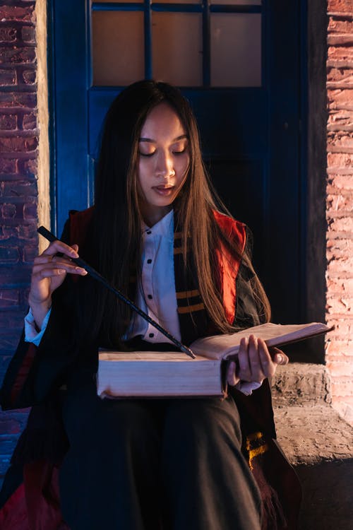 有关个性, 咖啡色头发的女人, 女人的免费素材图片