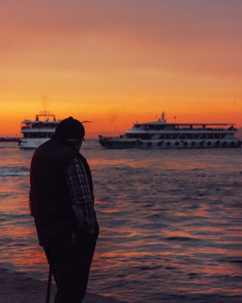 有关剪影, 垂直拍摄, 戶外的免费素材图片