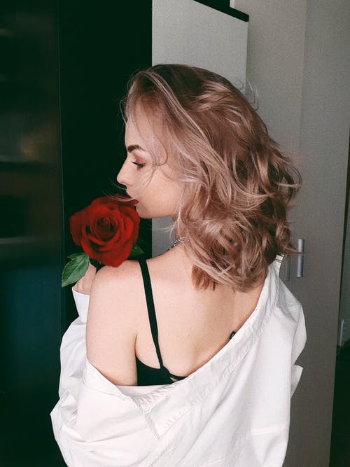 有关内衣, 垂直拍摄, 女人的免费素材图片