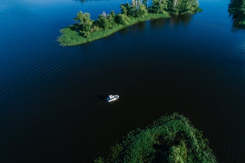 有关湖, 无人机摄影, 无人空拍机的免费素材图片