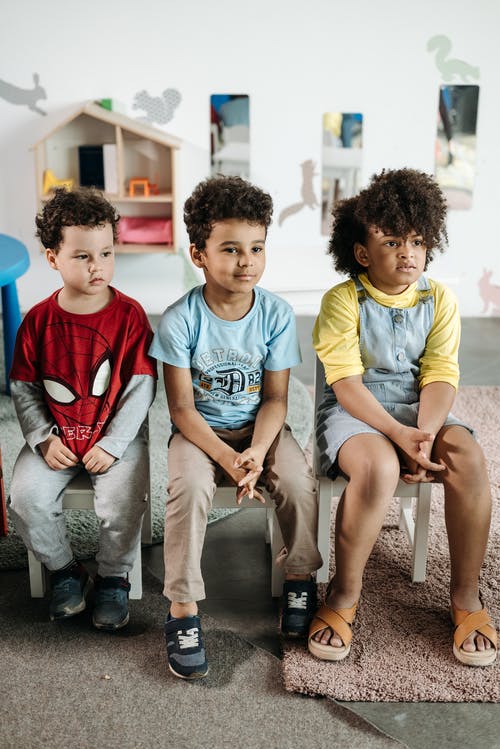 有关坐, 垂直拍摄, 多样化的免费素材图片