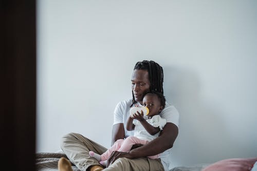 有关口, 婴儿奶瓶, 家人的免费素材图片