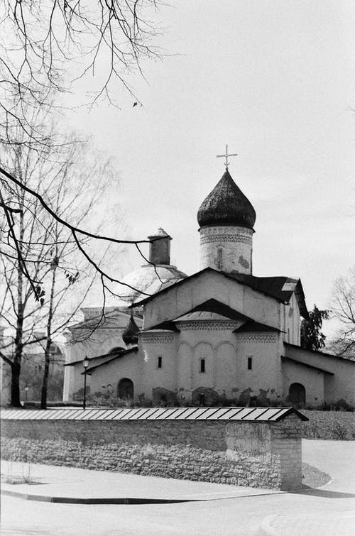 有关修道院, 十字架, 單色的免费素材图片