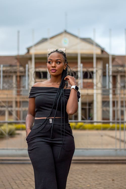 有关人, 垂直拍摄, 女人的免费素材图片