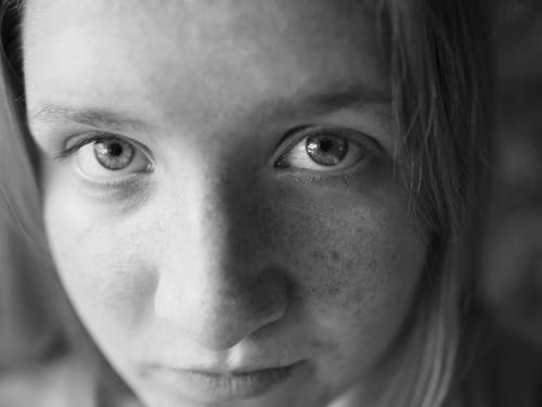 有关人, 单色, 女孩的免费素材图片