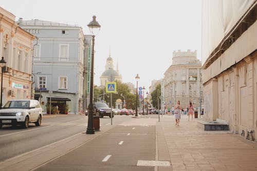 有关建筑, 汽车, 莫斯科的免费素材图片
