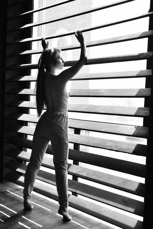 有关人, 半裸, 垂直拍摄的免费素材图片