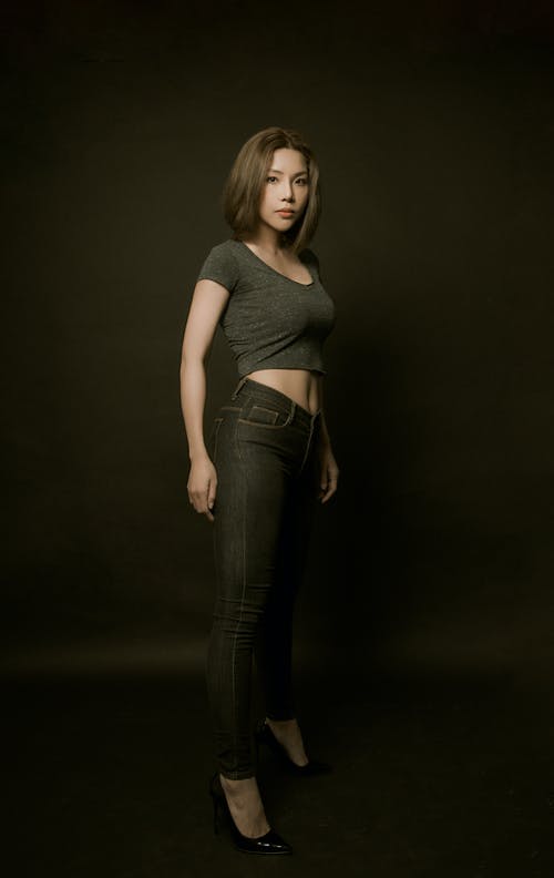 有关中空裝, 人, 垂直拍摄的免费素材图片