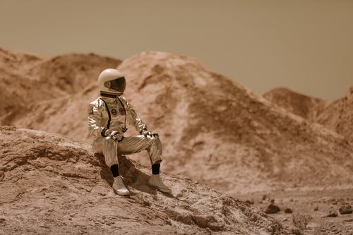 有关Cosplay, 坐, 太空人的免费素材图片