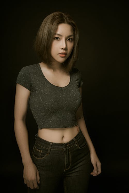 有关中空装, 垂直拍摄, 女人的免费素材图片