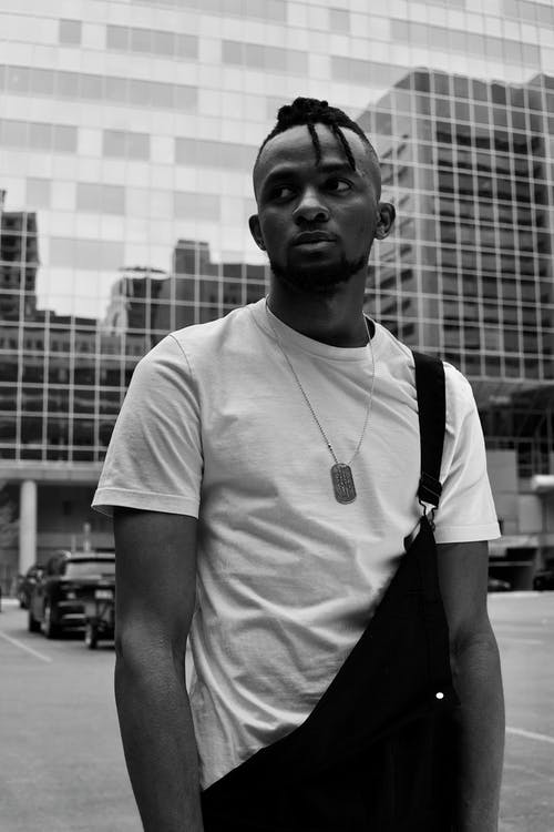 有关人, 单色, 垂直拍摄的免费素材图片