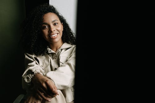 有关工作室, 微笑, 拍照片的免费素材图片