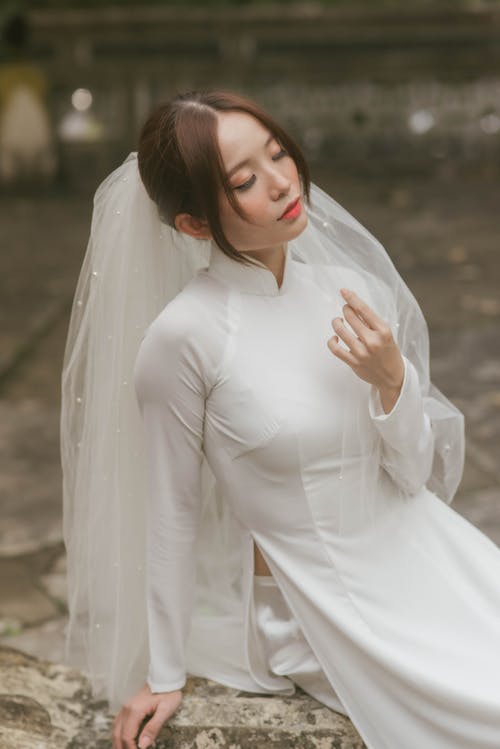 有关优雅, 光鲜亮丽, 婚纱摄影的免费素材图片