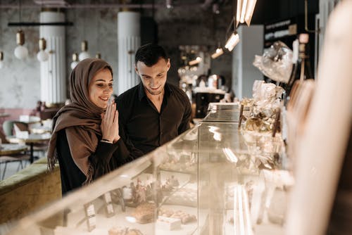 有关一对, 一起, 传统服饰的免费素材图片