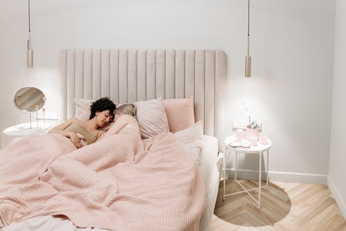 有关一對, 一起, 室內的免费素材图片