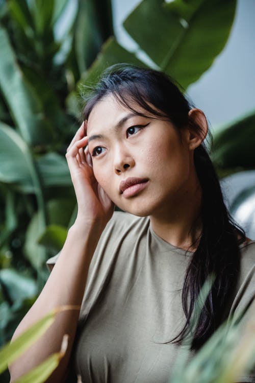 有关咖啡色头发的女人, 垂直拍摄, 女性的免费素材图片