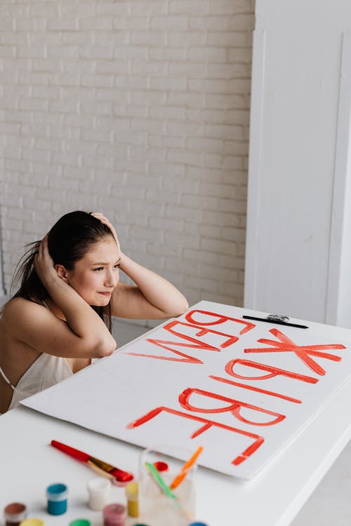 有关垂直拍摄, 女士, 年轻女子的免费素材图片