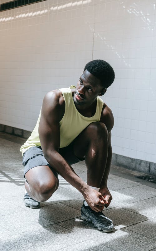 有关有胡子的, 花边, 运动鞋的免费素材图片