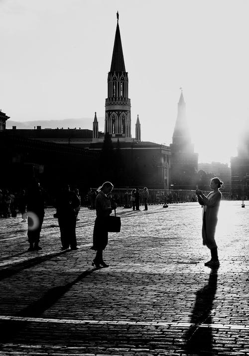 有关城市, 太阳, 女人的免费素材图片