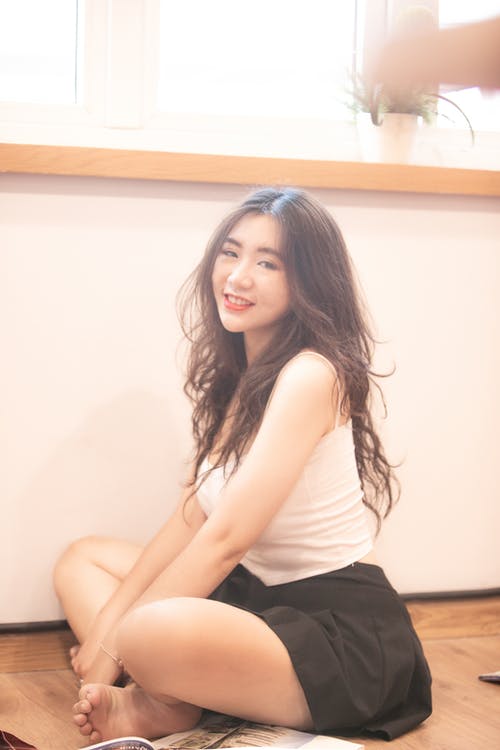 有关印度人坐, 在地上, 坐的免费素材图片